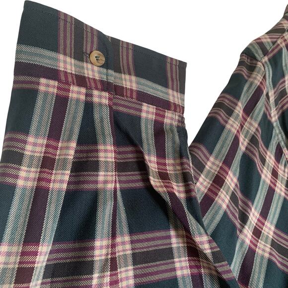CJ Banks NWT Dark Green/Burgundy Plaid Button Up - Picture 4 of 10
